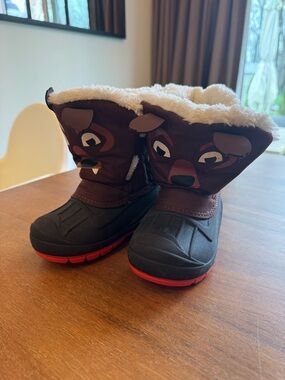 Cat & Jack Brown, Black & Red Kids Winter Boots with Furry Lining